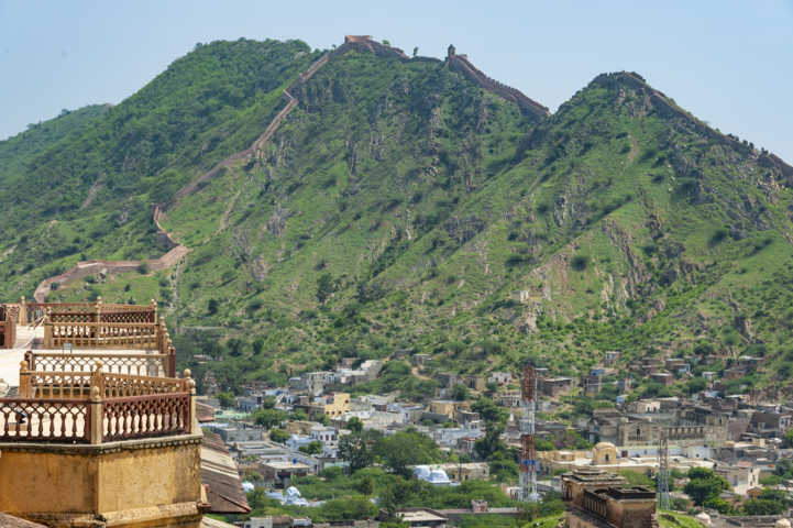32 - India - Amber